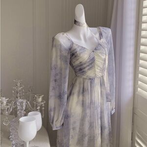 Flora Print Midi Dress & Printed freesia